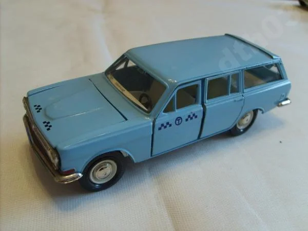 Сокровища из детства: моя коллекция игрушечного транспорта