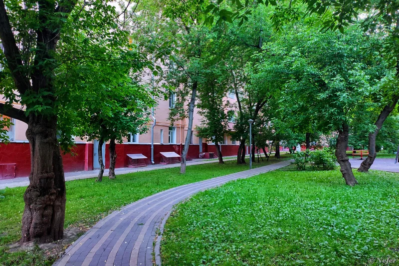 Усачёвка: Конструктивистский квартал у метро Спортивная