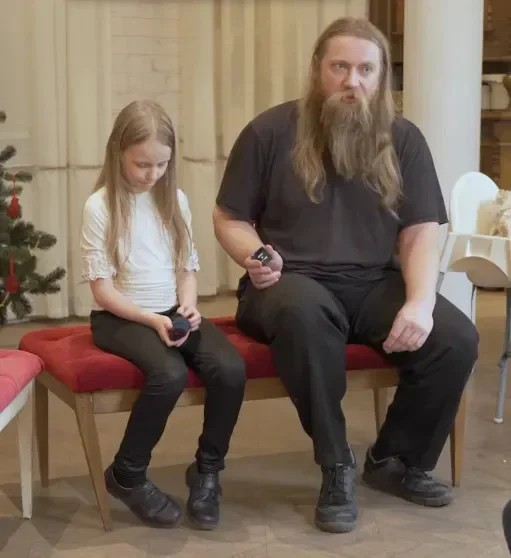 Юный вундеркинд Алиса Теплякова получила диплом психолога и начала практику