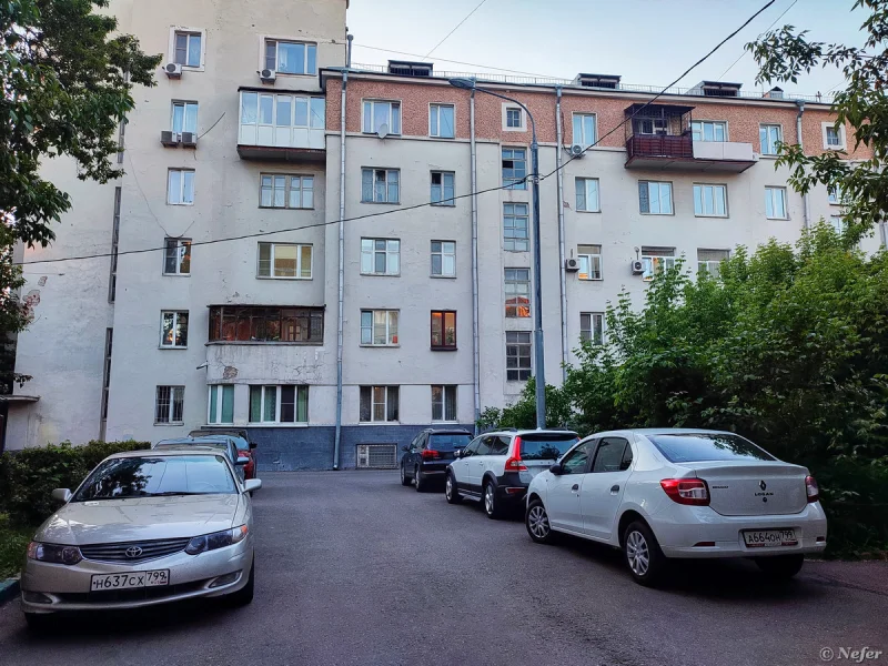 Усачёвка: Конструктивистский квартал у метро Спортивная