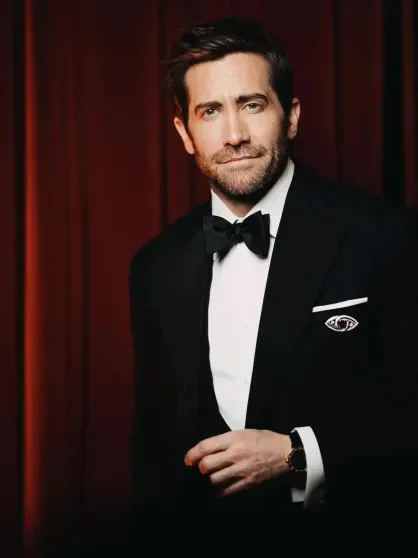 Звёздный блеск: Энн Хэтэуэй, Дуа Липа и другие на показе Bvlgari