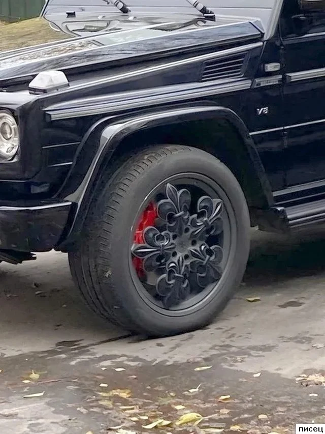 Когда желание покрасоваться приводит к курьёзам