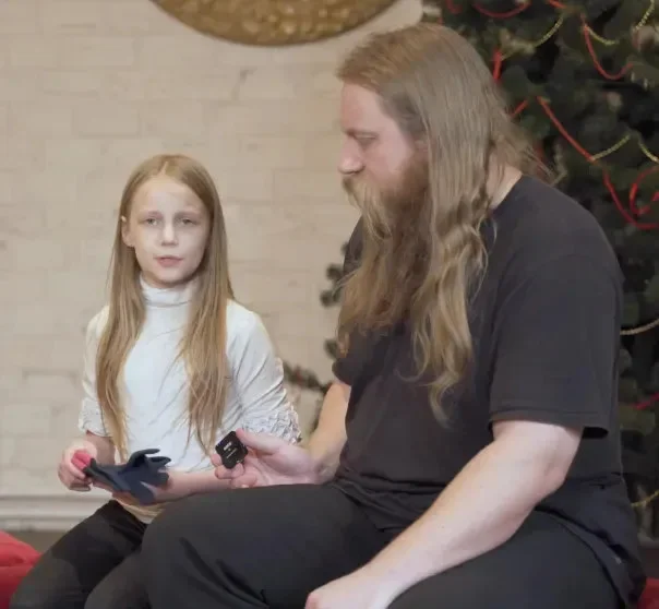 Юный вундеркинд Алиса Теплякова получила диплом психолога и начала практику