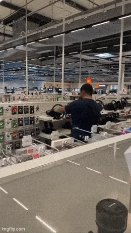 Люди, которые любят выпендриться: забавные примеры и ситуации Когда желание покрасоваться приводит к курьёзам