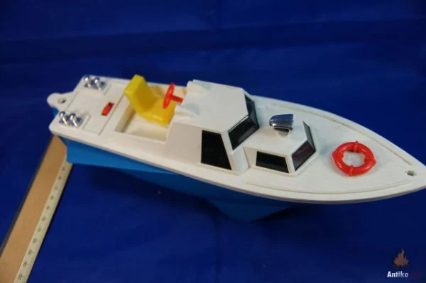 Ностальгия по колесам: игрушечный транспорт нашего детства