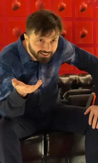 «Ягодка опять»: Как Гарик Харламов отпраздновал 45-летие с женой и звёздами Comedy Club