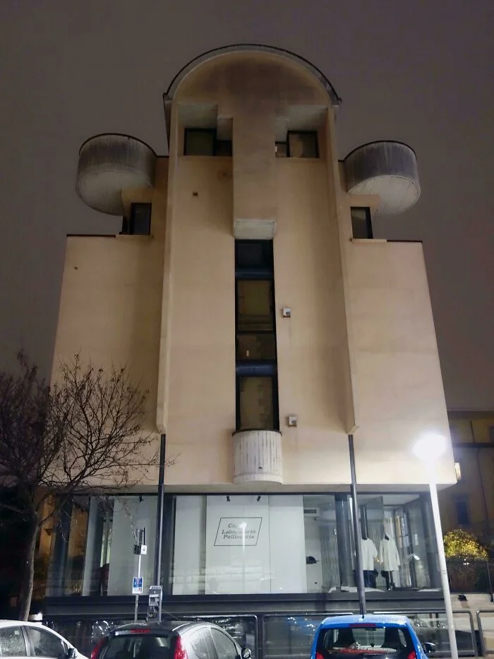 17 Зданий с Безумным Дизайном, Которые Выглядят Как С Другой Планеты