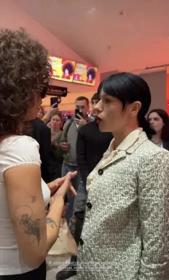 Звездный десант на премьере видеоверсии шоу Zivert «Где-то в Ретро»