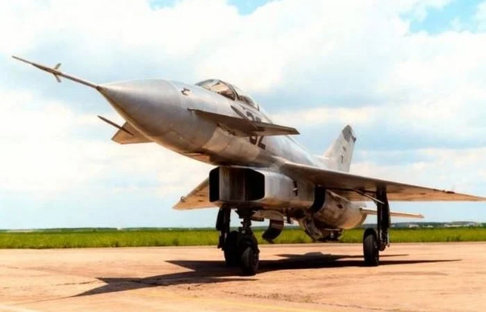 Забытый проект: как авария опытного истребителя Е-8 открыла дорогу МиГ-23