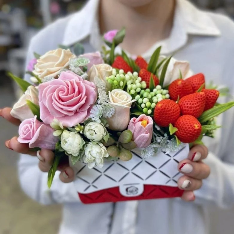 Весенний сюрприз: 25 нестандартных букетов вместо привычных цветов