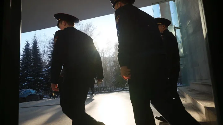 «Отправлять на СВО»: богатый пермский депутат предложил решение кадрового кризиса в полиции