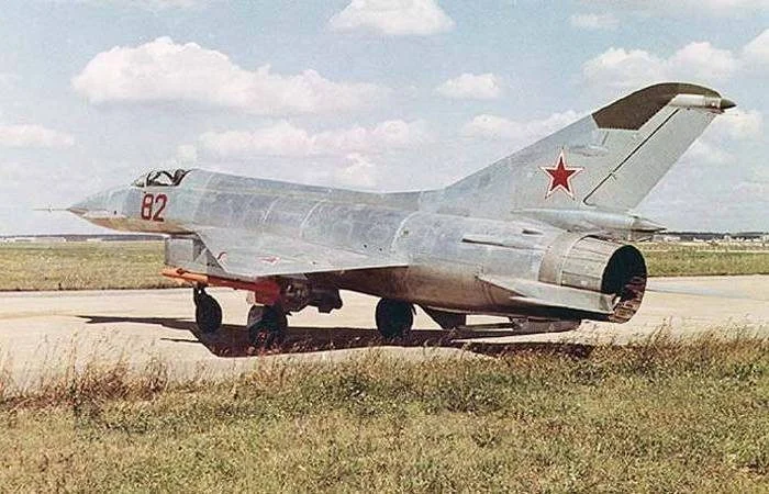 Забытый проект: как авария опытного истребителя Е-8 открыла дорогу МиГ-23