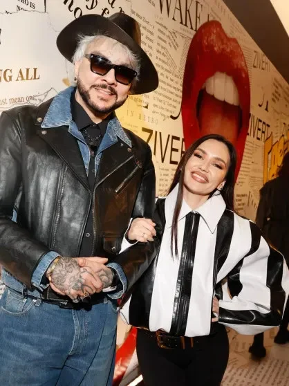 Звездный десант на премьере видеоверсии шоу Zivert «Где-то в Ретро»