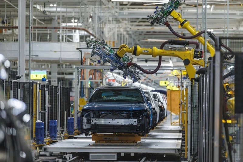 Toyota вкладывает миллиард в американские заводы для Camry и RAV4