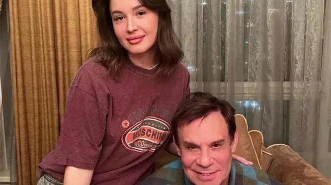 Ефим Шифрин прокомментировал отношения с молодой студенткой-офтальмологом