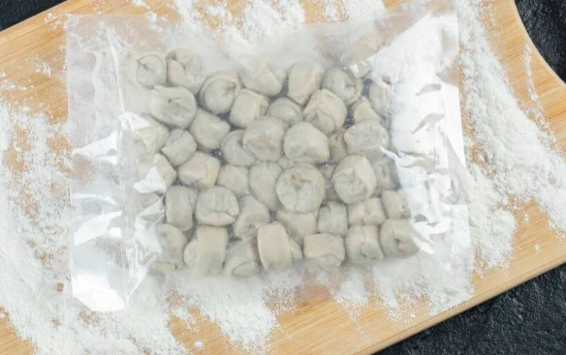 Сколько можно хранить продукты в морозилке: сроки и правила заморозки