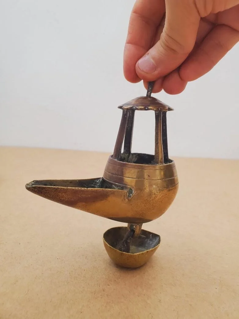 Странные вещи, в которых разобрался интернет: от шаров до лампы Бетти