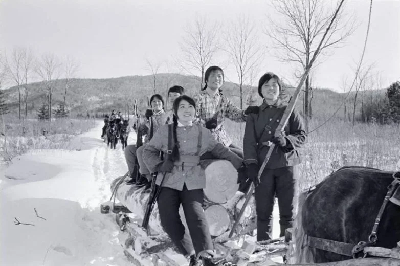 Февраль 1976: мир полвека назад на редких снимках