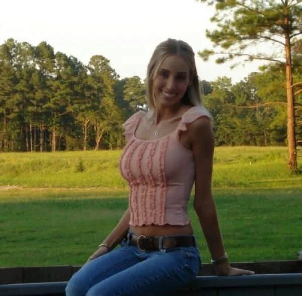 Привлекательные девушки в откровенных образах