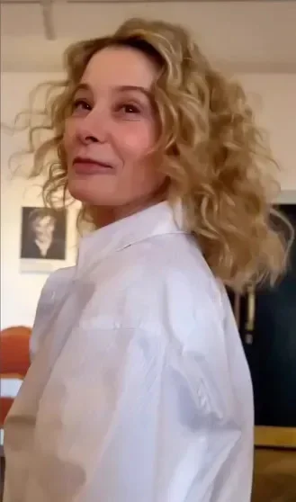 Юлия Высоцкая и Андрей Кончаловский вышли в свет в Москве