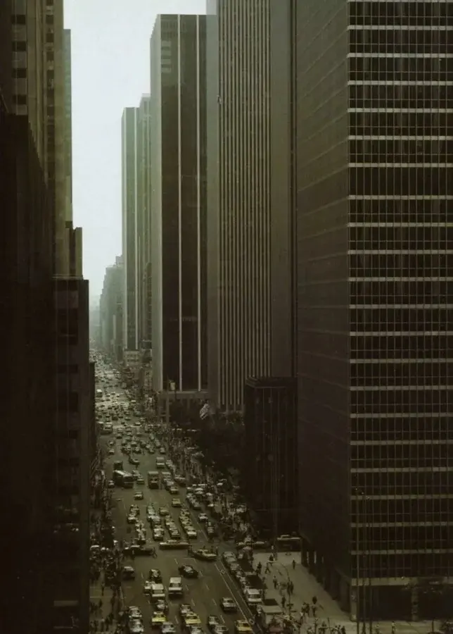 Мрачная реальность мегаполисов: 17 фото, показывающих истинное лицо больших городов