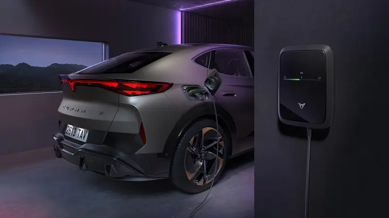 Cupra Tavascan обновился: новая комплектация и современный интерьер