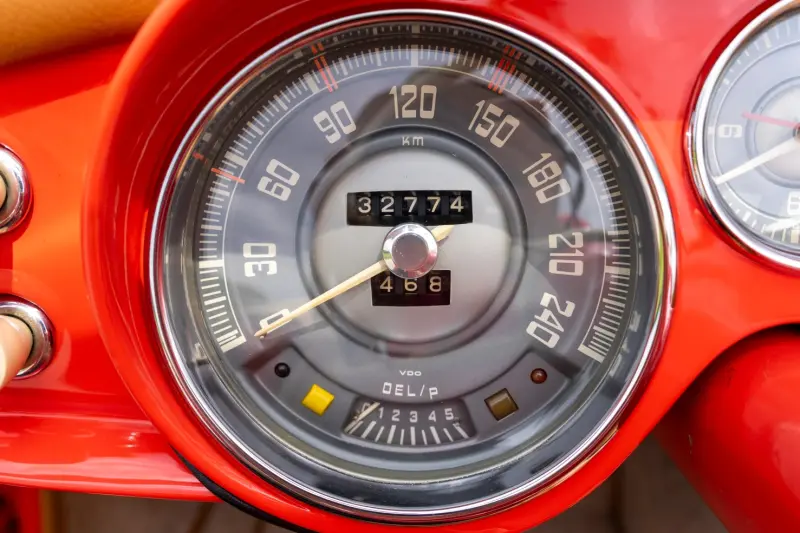 Раритетный родстер BMW 507 1958 года уходит с молотка