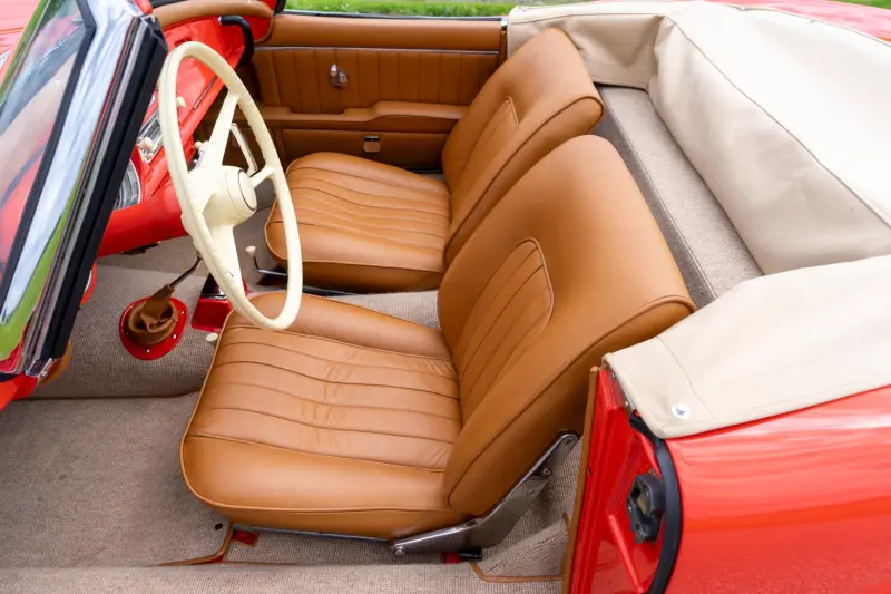 Раритетный родстер BMW 507 1958 года уходит с молотка