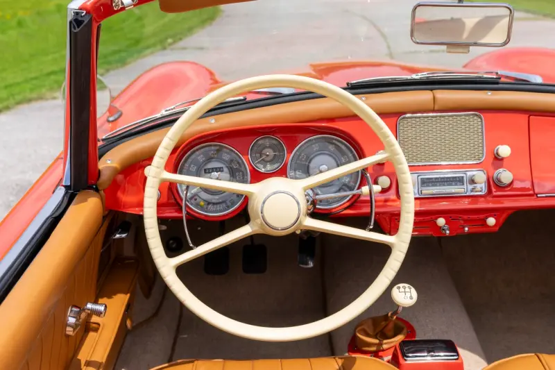 Раритетный родстер BMW 507 1958 года уходит с молотка