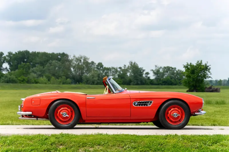 Раритетный родстер BMW 507 1958 года уходит с молотка
