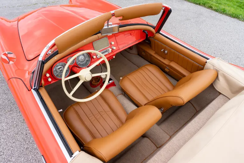 Раритетный родстер BMW 507 1958 года уходит с молотка