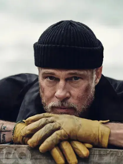 Брэд Питт предстал в неожиданном образе: фанаты не узнали актёра