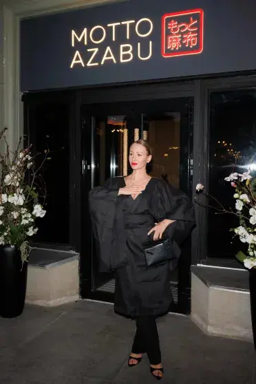 Светская Москва собралась на открытии ресторана Motto Azabu