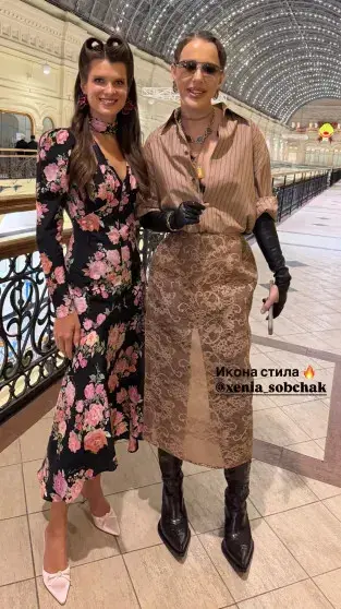 Розовая годовщина: Ильдар Абдразаков и Марика отметили 10 лет брака в центре Москвы