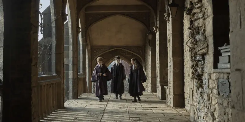 «Спасибо, что не Disney»: как фанаты встретили первый тизер сериала по «Гарри Поттеру» и почему спорят о Снейпе