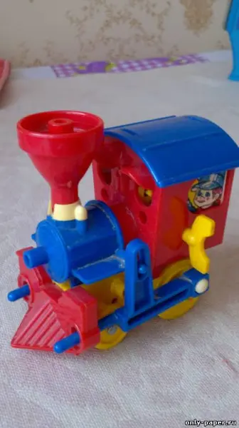 Ностальгия по колесам и крыльям: игрушечный транспорт нашего детства