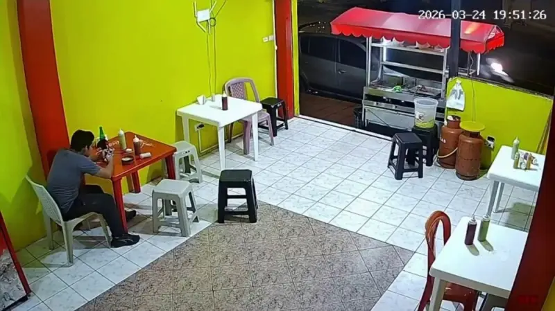 «Стреляй, я подожду»: как владелец кафе в Эквадоре обратил в бегство вооруженного грабителя