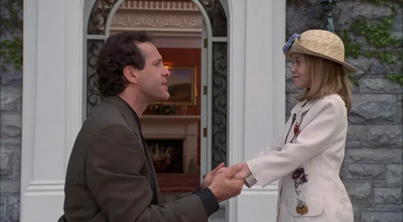 Как научить трехлетку говорить «спасибо» и вести себя за столом: 4 правила от психолога