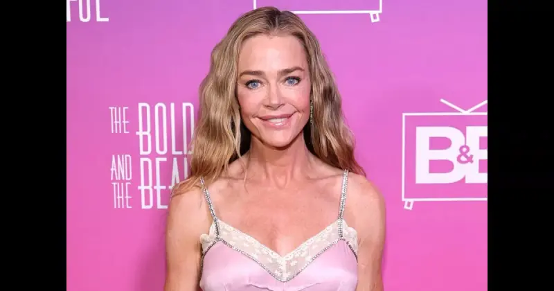 Дениз Ричардс показала новый образ после феноменальной пластики