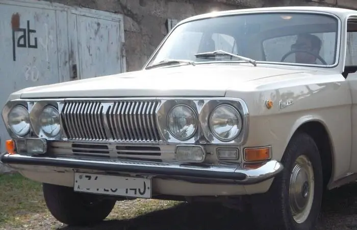 Народное творчество: как в СССР появились «четырёхглазые» Волги ГАЗ-24