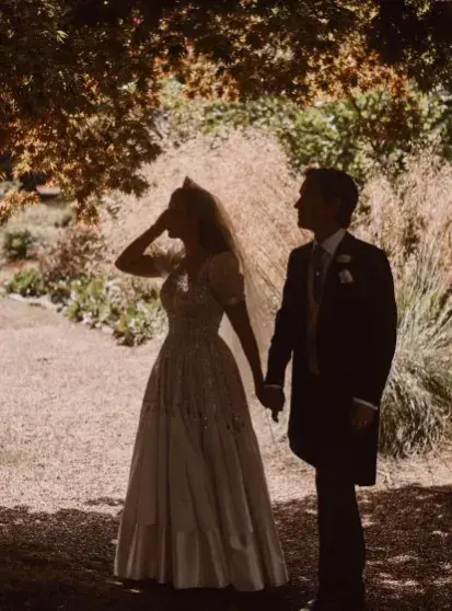 Слёзы принцессы: как скандал с отцом разрушает брак Беатрис