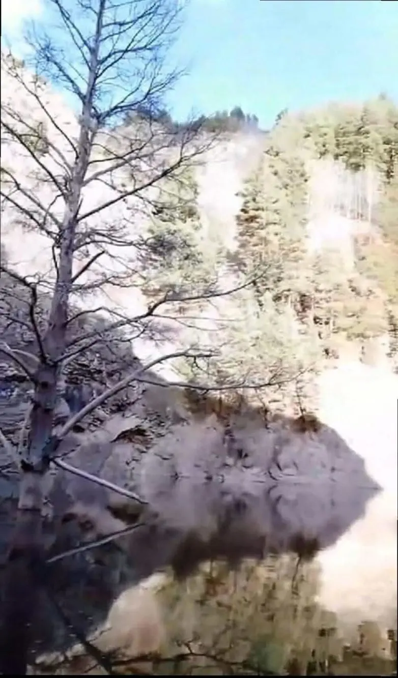 Ожившие предметы: когда обычные вещи смотрят на вас