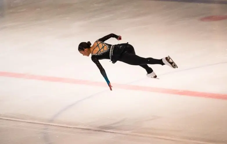 Когда реальность играет с нами в прятки: 20 фото с обманом зрения