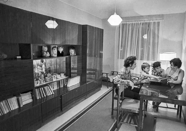 Зачем в хрущёвках делали проходные комнаты: скрытые причины советского проекта