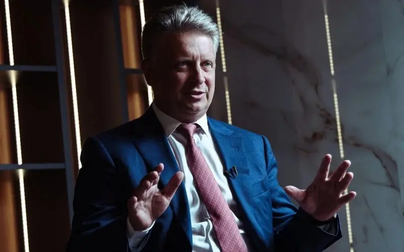 АвтоВАЗ заявляет о технологическом рывке: ИИ от «Сбера» появится в новом кроссовере LADA «Азимут»