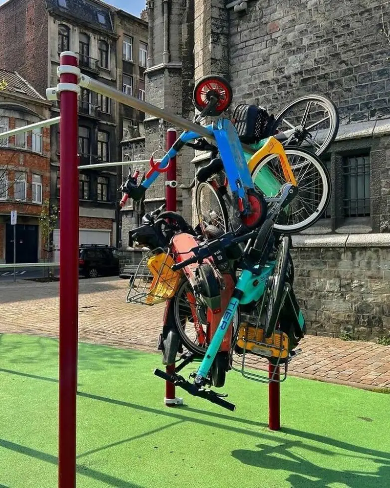 Брюссельский сюр: город, где странное — это норма