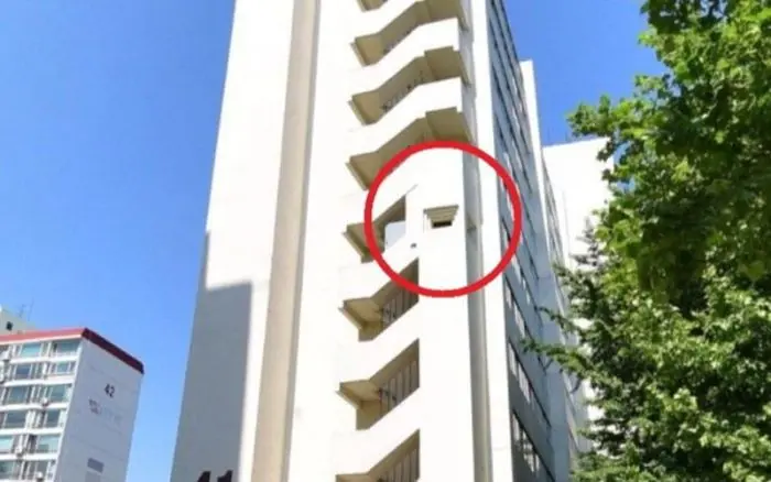 Загадочные ниши в зданиях Южной Кореи: военный след в архитектуре