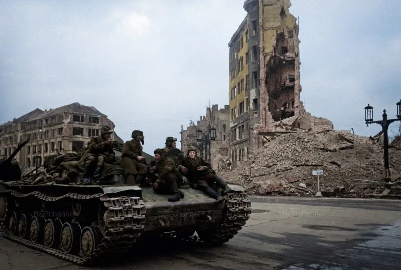 Танки на улицах Берлина