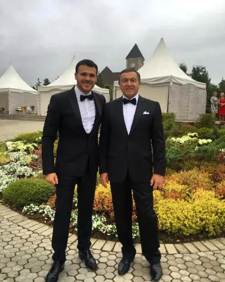 Миллиардер Араз Агаларов женился на 27-летней избраннице после 40-летнего брака