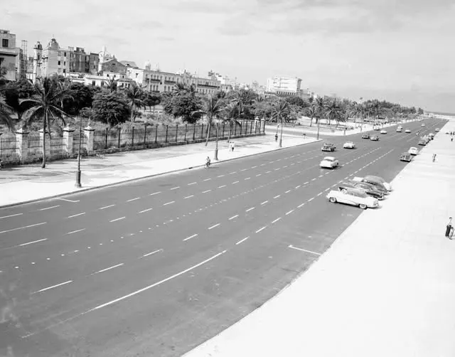 Авенида дель Пуэрто в Гаване